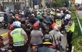 Puluhan Motor Ditilang Bareng di Jalur Transjakarta, Polisi Panen Kunci