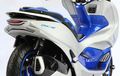 Honda PCX Bensin Transformasi Mirip Electric, Kelir Putih-Biru Penguat