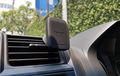 Pakai Holder Smartphone Model Magnet di Mobil? Perhatikan Hal Ini