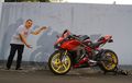 Pilot Lagi Bosan Terbang Malah Modif Honda CBR250RR Kelewat Hedon