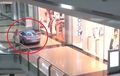 Viral! Pria di Arab Sewa Satu Mall Agar Bisa Berkeliling Belanja Pakai Mobil