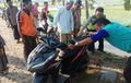 Honda Vario Misterius Tergeletak di Sawah, Plat Nomor Hilang, Warga Bingung Cari yang Punya