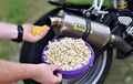 Pakai Yamaha YZF-R1, Pria Ini Coba Bikin Popcorn di Dalam Knalpot, Sukses Nggak?