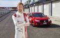 Juara Dunia F1 Jenson Button Pecahkan Rekor Lap Time di Type R Challenge