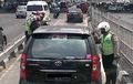 Gak Pandang Bulu 155 Kendaraan Kena Tilang di Jalur Busway Salemba, Banyak Mobil Dinas
