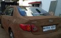 Ih.. Jijik! Mobil Dilapisi Kotoran Sapi Berkeliaran di India. Dianggap Mampu Gantikan AC