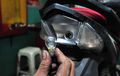 Trik Mudah Bikin Lampu-lampu di Motor Awet, Modalnya Cuma Ini