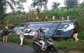 Honda Verza Terlindas Bus Pariwisata di Salib Putih Salatiga, Kok bisa?
