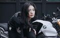 Ladies, Ini Tips Biar Wajah Tetap Kinclong Meski Sering Naik Motor
