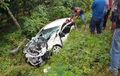 Kecelakaan Maut Daihatsu Ayla dengan Truk Hino, Mobil Ringsek, 1 Mahasiswi Tewas