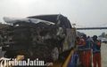 Nabrak Truk, Toyota Innova Hangus Terbakar di Tol Pandaan-Malang