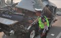 Isuzu Elf Ringsek Setelah Tabrak Bagian Belakang Truk di Tol Surabaya-Mojokerto, Polisi: Sopir Ceroboh