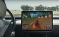 Siapa Bilang di Mobil Enggak Bisa Main Game? Tesla Arcade Bisa Dimainkan di Mobil, Simak Videonya