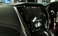 Gak Semua Mobil Bisa Pasang Head Unit Model Tesla, Harus Seperti Ini