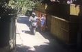 Oknum Guru Naik Yamaha NMAX Terciduk Mencabuli Bule di Yogyakarta