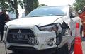 Mitsubishi Outlander Terbalik Akibat Tabrak Honda Brio, Tukang Tambal Ban Ikut Jadi Korban