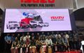 Isuzu Berikan Penghargaan Kepada Best Customer Isuzu LCV di GIIAS 2019