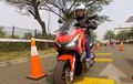 Netizen Ribut Gara-gara Video Tes Sok Depan Honda ADV150 Bunyi 'Jeduk'