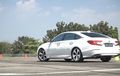Tekan Tombol Ini, Leg Room Bangku Belakang Honda Accord Tambah Lega