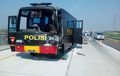 Bus Brimob Babak Belur, Melaju 100 Km/jam, Setir Mendadak Hilang Kendali