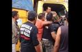 Sopir Truk Nyaris Ditempeleng, Pria Ngaku 'Brimob' Arogan, Warga Heboh Pisah Keributan
