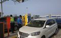 Listrik PLN Padam, Pengendara Sulit Pakai e-Toll Akhirnya Bayar Tunai ke Petugas Tol