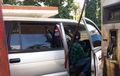 Toyota Kijang Bikin Curiga, Isi Bbm Selang Nosel SPBU Masuk ke Kabin