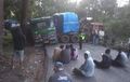 Dua Unit Truk Trailer Terguling, Jalan Lintas Trans Sumatera Lumpuh Total