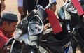 Polres Pemalang Bikin Pria Ini Menangis di Depan Motor, Ternyata Begini Kisahnya