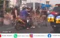Viral Video Biker Yamaha 125Z Dipukuli Oknum Satpol PP Medan, Karena Asap Terlalu Ngebul?
