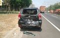 Avanza, HR-V, Grand Livina Melaju 60 Km/Jam, Perlambat Laju Diterjang Truk, Ringsek Depan-Belakang