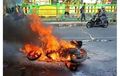 Yamaha Mio J Terbakar Hingga Tinggalkan Rangka, Timbulkan 1 Korban Luka, Pemilik Malah Kabur