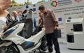 Video Menteri Perindustrian Test Ride Honda PCX Electric, Semua Pada Penasaran