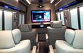 Modifikasi Kabin Mercedes-Benz Sprinter A3 Ultimate Ala Sentul, Fitur Lengkap Kayunya Mantap!