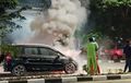 Muncul Asap Putih Kemudian Meledak, Honda Jazz Hangus Terbakar, Diduga Ini Penyebabnya