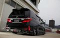 Enggak Melulu Elegan, Toyota Alphard Lawas Bisa Juga Tampil Agresif