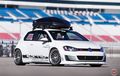 VW Golf GTI RS Seksi Bergaya Rocket Bunny Plus Atap Pakai Roof Box 