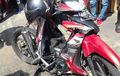 Supra X 125 Terlipat Kaya Huruf V, Kasih Jalan Granmax, Dihantam Livina