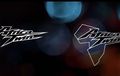 Kenapa Ada Dua Logo Untuk Honda CRF1100L Africa Twin? Ini Jawabannya