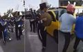 Video Rombongan Marching Band Kocar-kacir Diseruduk Honda Jazz, Warga Emosi
