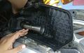 Enggak Sulit, Begini Cara Pasang Air Intake Stainless di Motor Matic