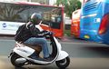 Trik Simpel Agar Baterai Motor Listrik Irit Saat Dipakai Riding Harian