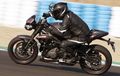 Triumph Street Triple 765 RS 2020 Meluncur, Motor Moto2 Versi di Jalan Raya?