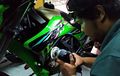 Kiraiin Mahal, Ternyata Bikin Kinclong Motor di Workshop Detailing Cuma Butuh Biaya Segini