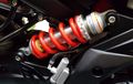 Kenapa Sok Belakang Aprilia Shiver 900 Letaknya Tidak di Tengah?