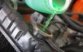 Beginilah Cara Mudah Merawat Radiator Mobil Agar Bebas Overheat