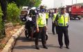Yamaha Vega R Kena Ciduk Saat Operasi Zebra, Pengendara Tak Terima Ditilang, Polisi Jadi Sasaran Tendang