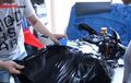 Video Kupas Tuntas Pemasangan Stiker di Motor, Biar Lebih Paham!