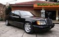 Mercedes-Benz 300E (W124) Bekas, Dijual Cuma Rp 61 Juta, Kondisi Mulus