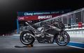 Dibikin Makin Sangar, Ducati Panigale V4 Pakai Baju Full Karbon